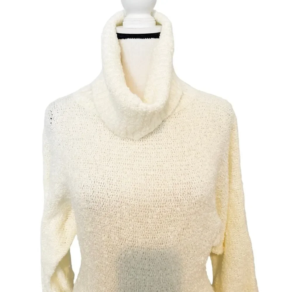Vintage Skiva Int. Cream Acrylic Long Sleeve Turtle Neck Knit Sweater Size M - Picture 2 of 5